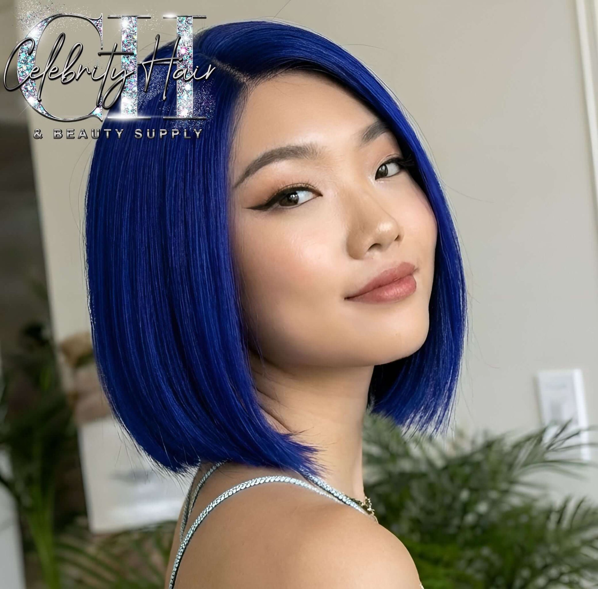 Glamour Hair Blue Bob – Vibrant Color and Trendy Style.