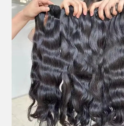 Cambodian/Vietnamese Raw Natural Wavy Hair Extensions 100% Virgin Cuticle Aligned Human Hair Bundles for Gorgeous Style